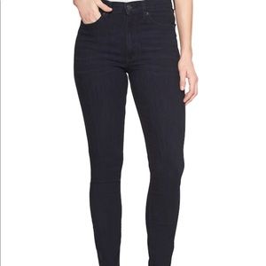 GAP | 1969 High Waisted Dark Denim Jeans sz. 26r